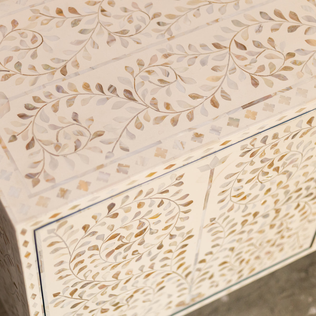 Arabesque Mother of Pearl Buffet