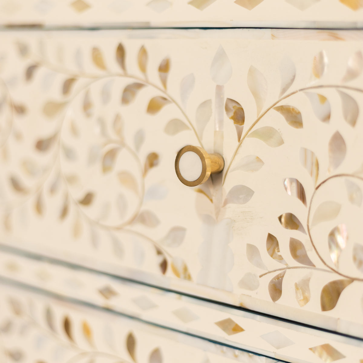 Arabesque Mother of Pearl Buffet
