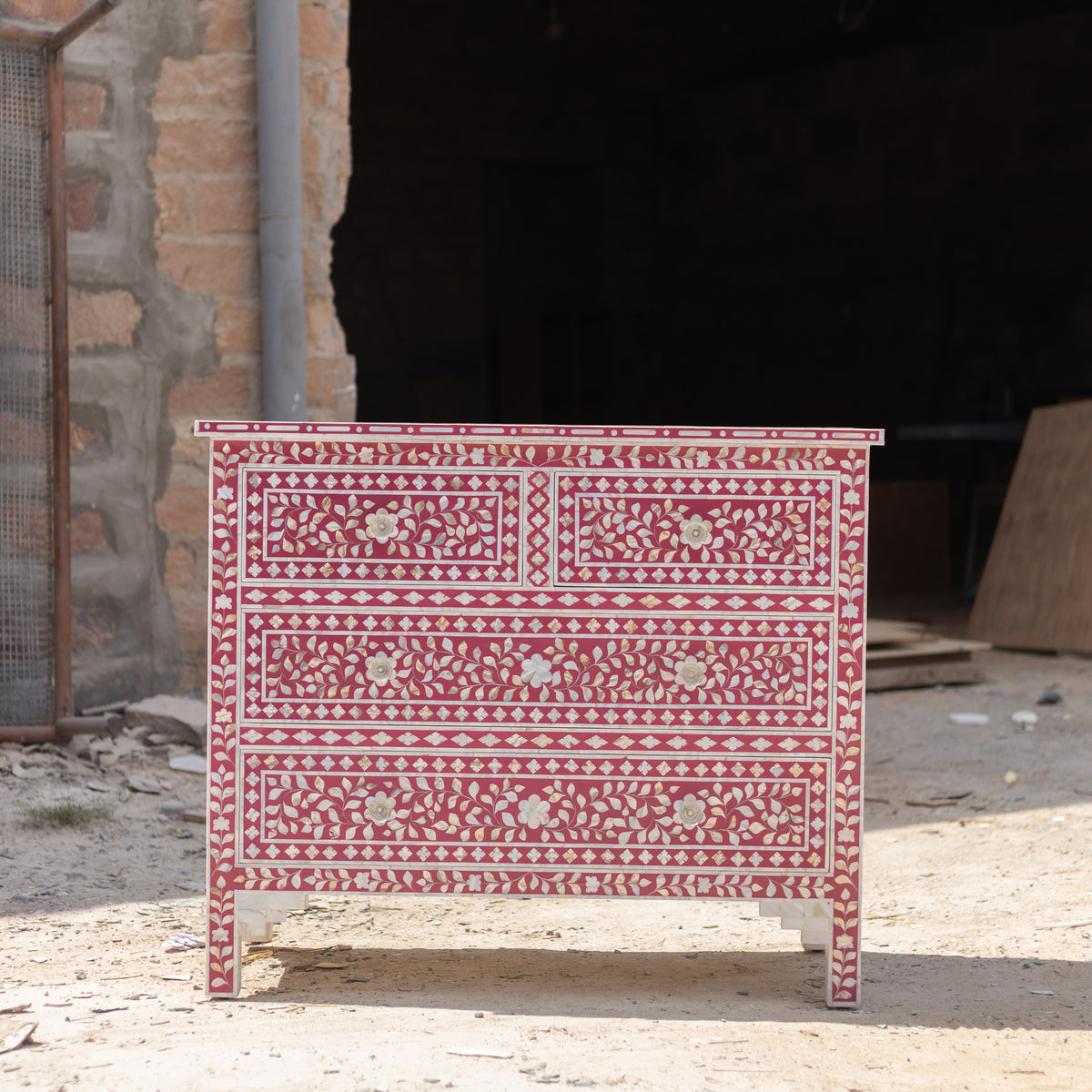 Arabesque Mother of Pearl Inlay Four Drawer Chest - White
