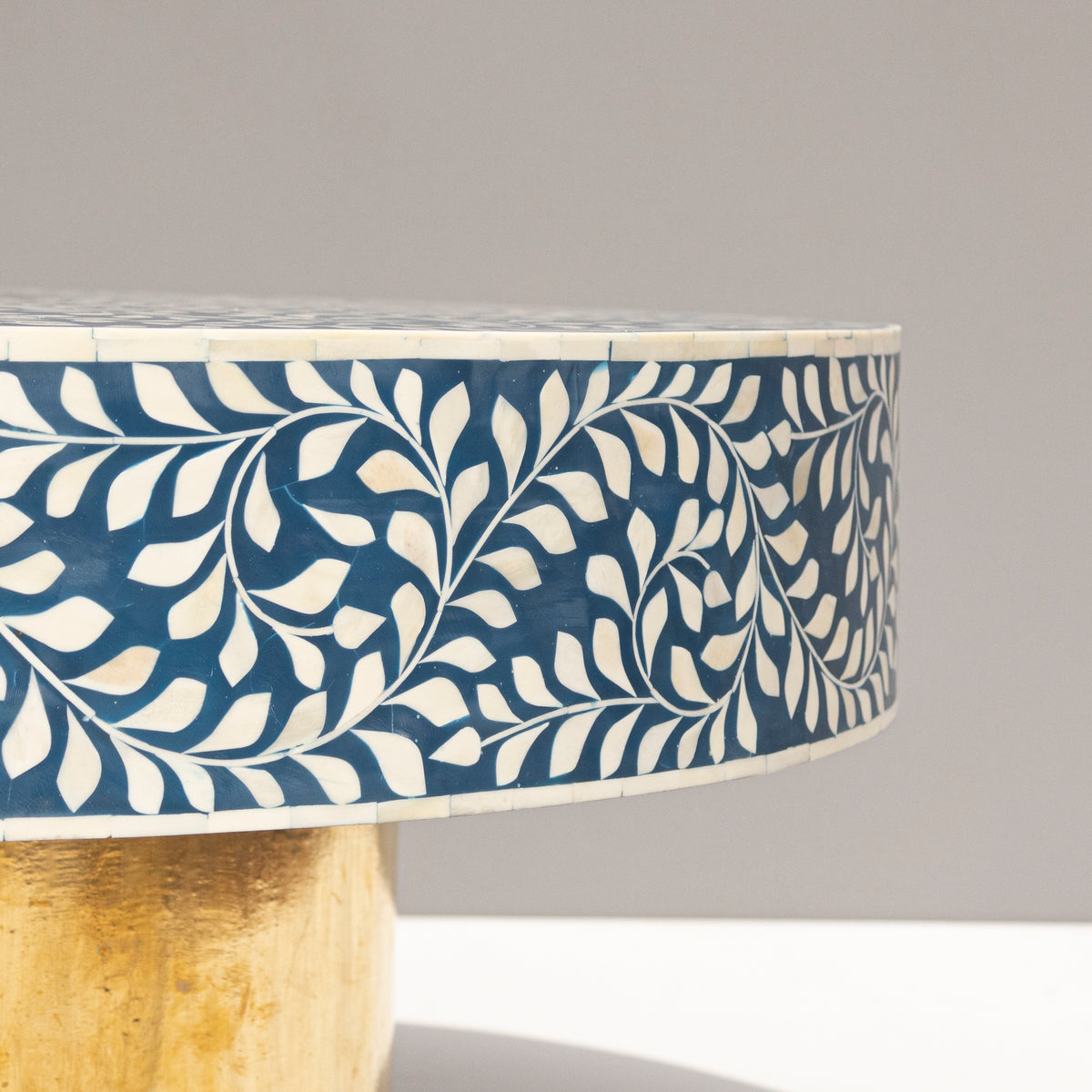 Arabesque Round Bone Inlay Coffee Table - Indigo Blue