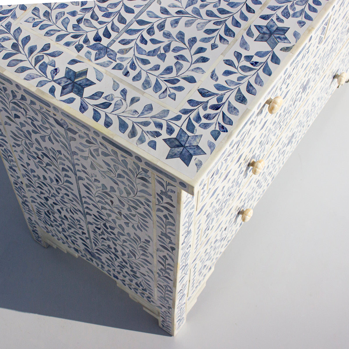 Arabesque Blue Dyed Bone Inlay Four Drawer Chest – White