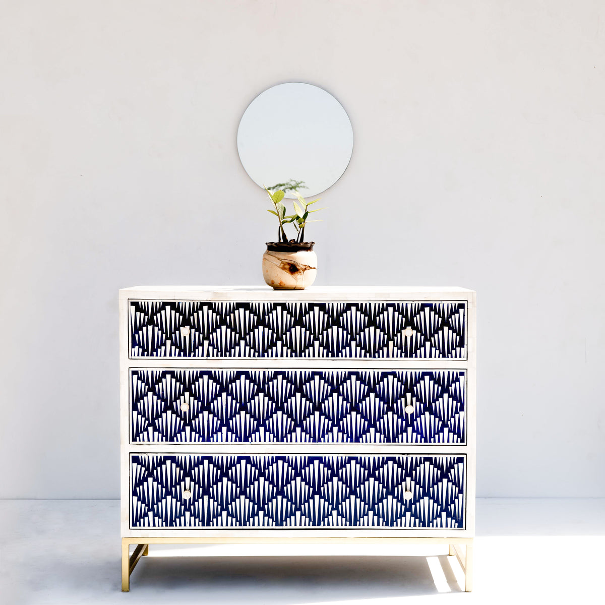 Strata Inlay Three-Drawer Dresser – Cobalt Blue