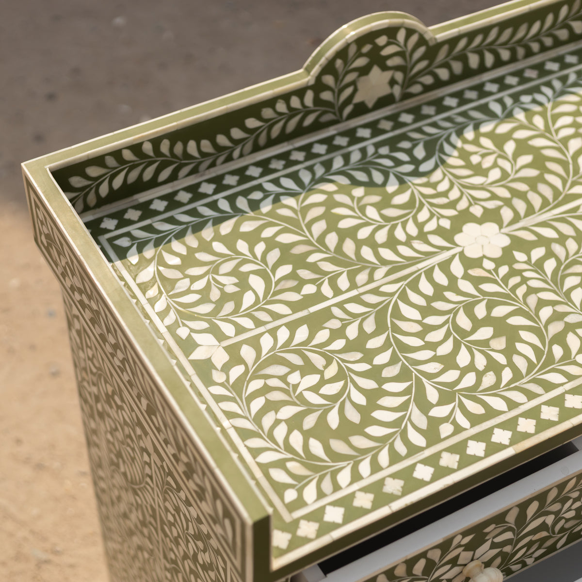 Arabesque Floral Bone Inlay Four-Drawer Chest – Olive Green