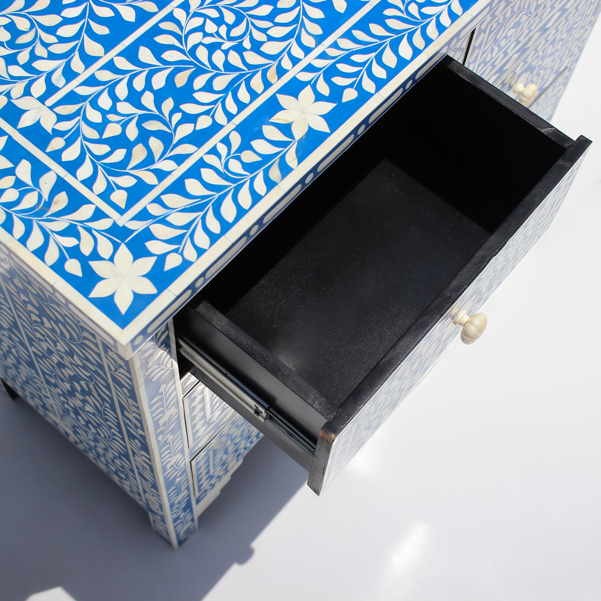 Arabesque Bone Inlay Four-Drawer Chest – Blue