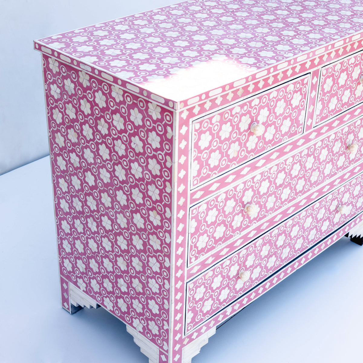 Honeycomb Inlay Four Drawer Chest – Pink