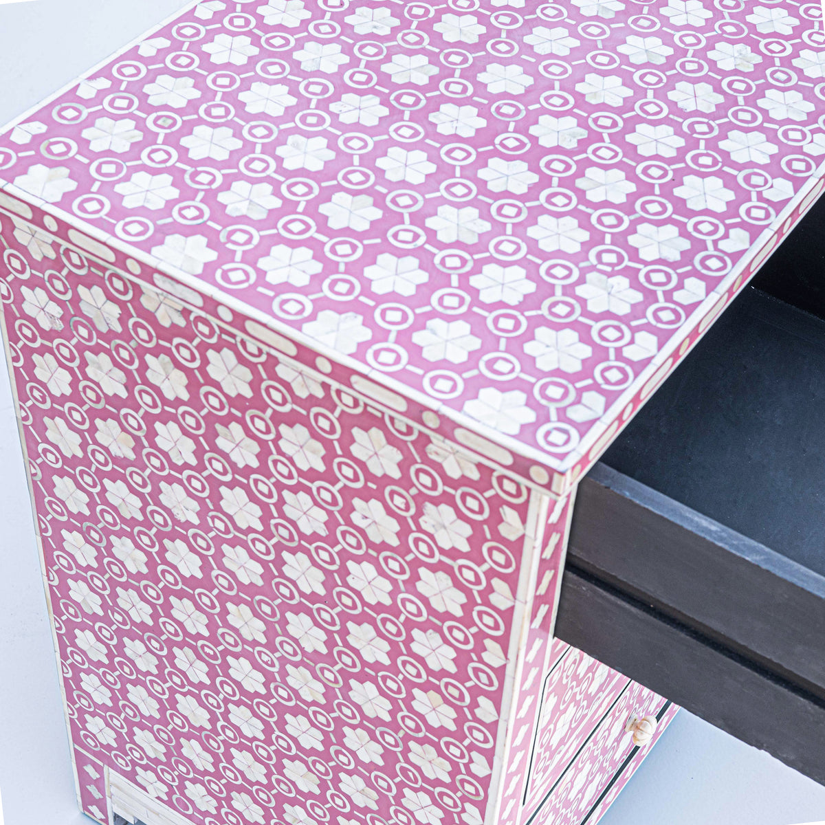 Honeycomb Inlay Four Drawer Chest – Pink